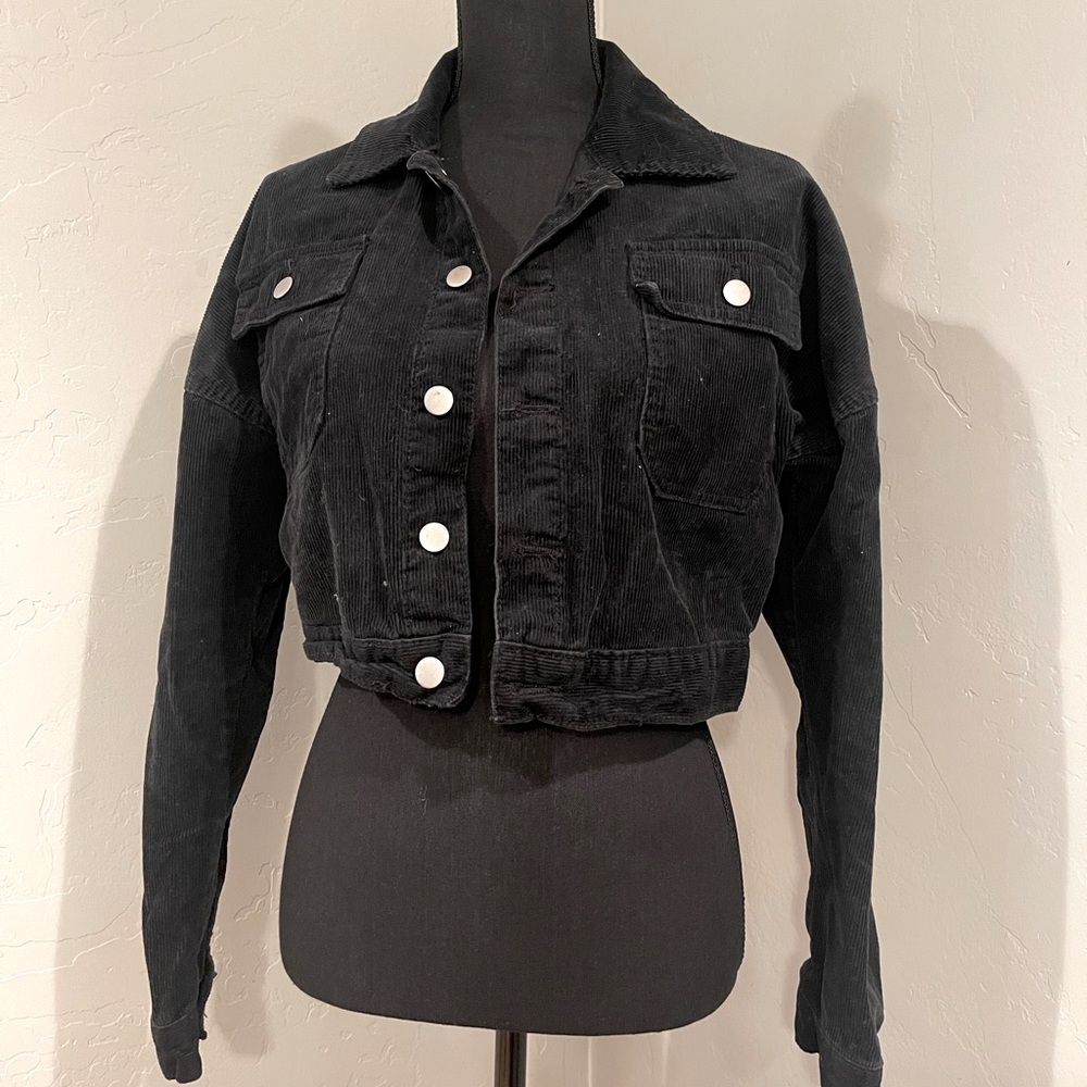 PrettyLittleThing black corduroy crop jacket size small